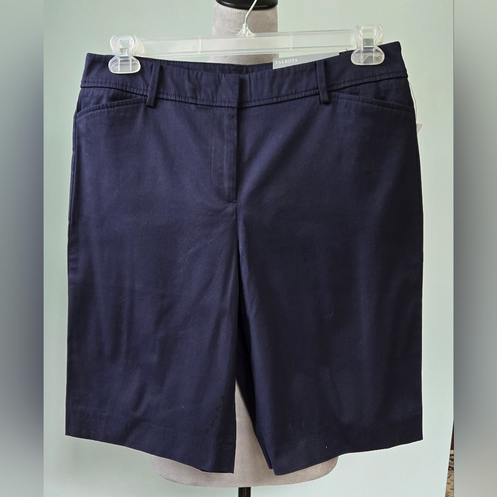*final price* Talbots "Perfect Short" navy 10.5" inseam shorts sz 2P, 0P